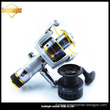 Spinning Fishing Reel Full of Metal with Comfortable Handle